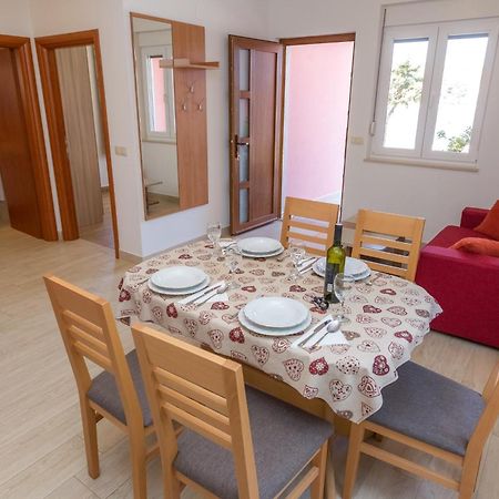Apartments By The Sea Veli Rat, Dugi Otok - 11525 الغرفة الصورة