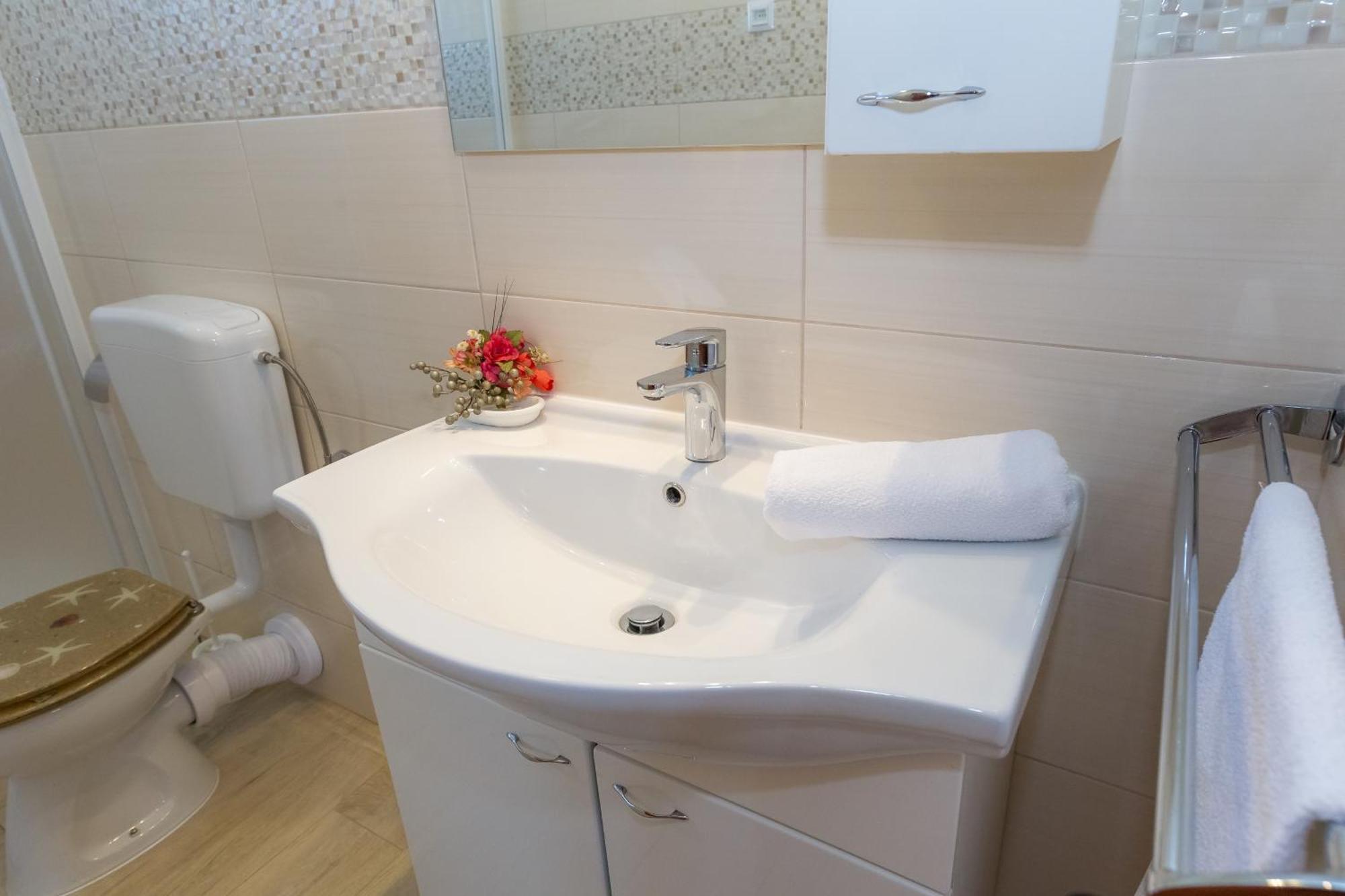 Apartments By The Sea Veli Rat, Dugi Otok - 11525 الغرفة الصورة